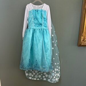 Elsa Frozen Costume Dress with Snowflake Cape Sz 7/8